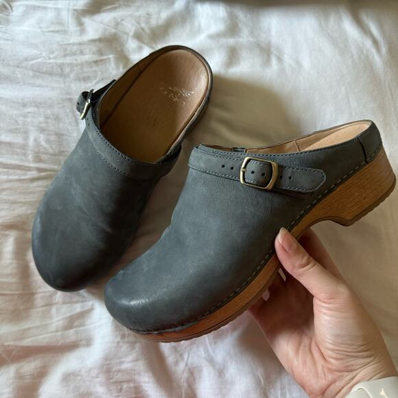 Dansko Shoes - DANSKO Grey Berry Clog with Strap Size 39 casual comfort everyday
